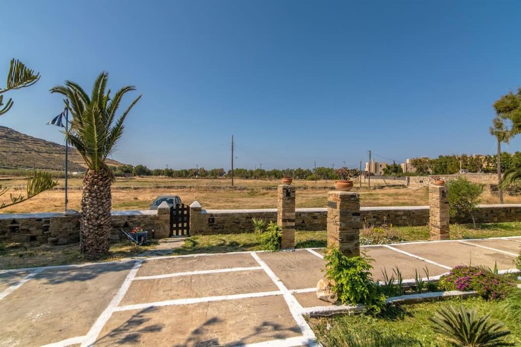 Θἔρως (Theros) house 1 - Agios Fokas Tinos Exterior foto